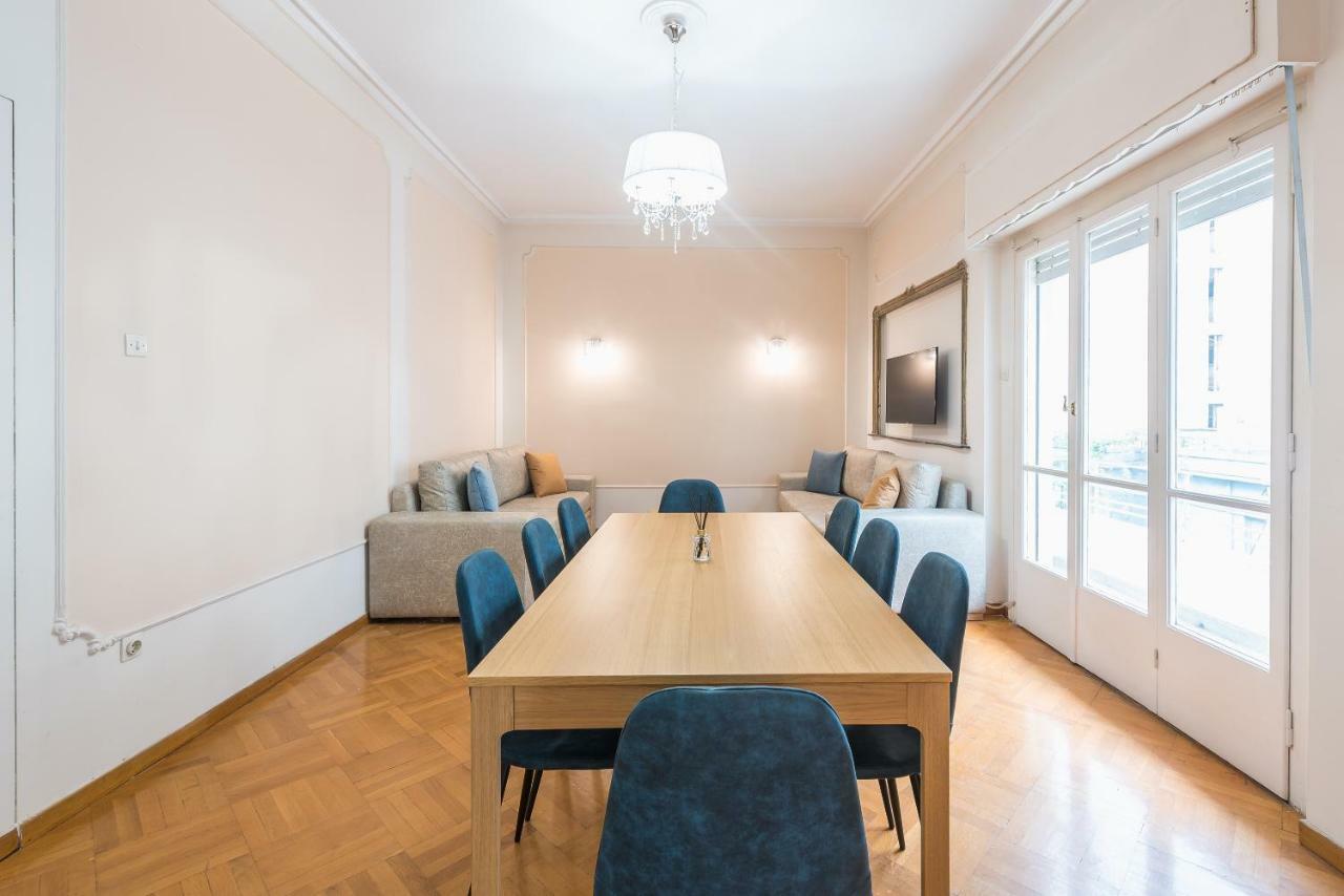 Empire Paradise Apartment *